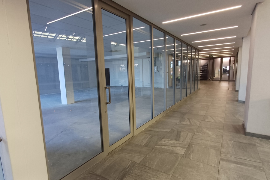 To Let commercial Property for Rent in Mall Interchange Western Cape